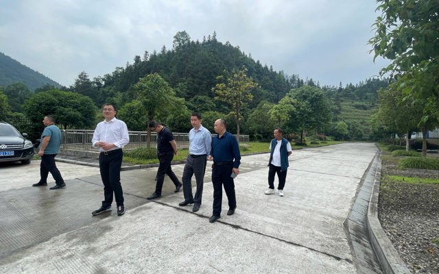 2021年6月2日省民宗局吳主任來我司調(diào)研